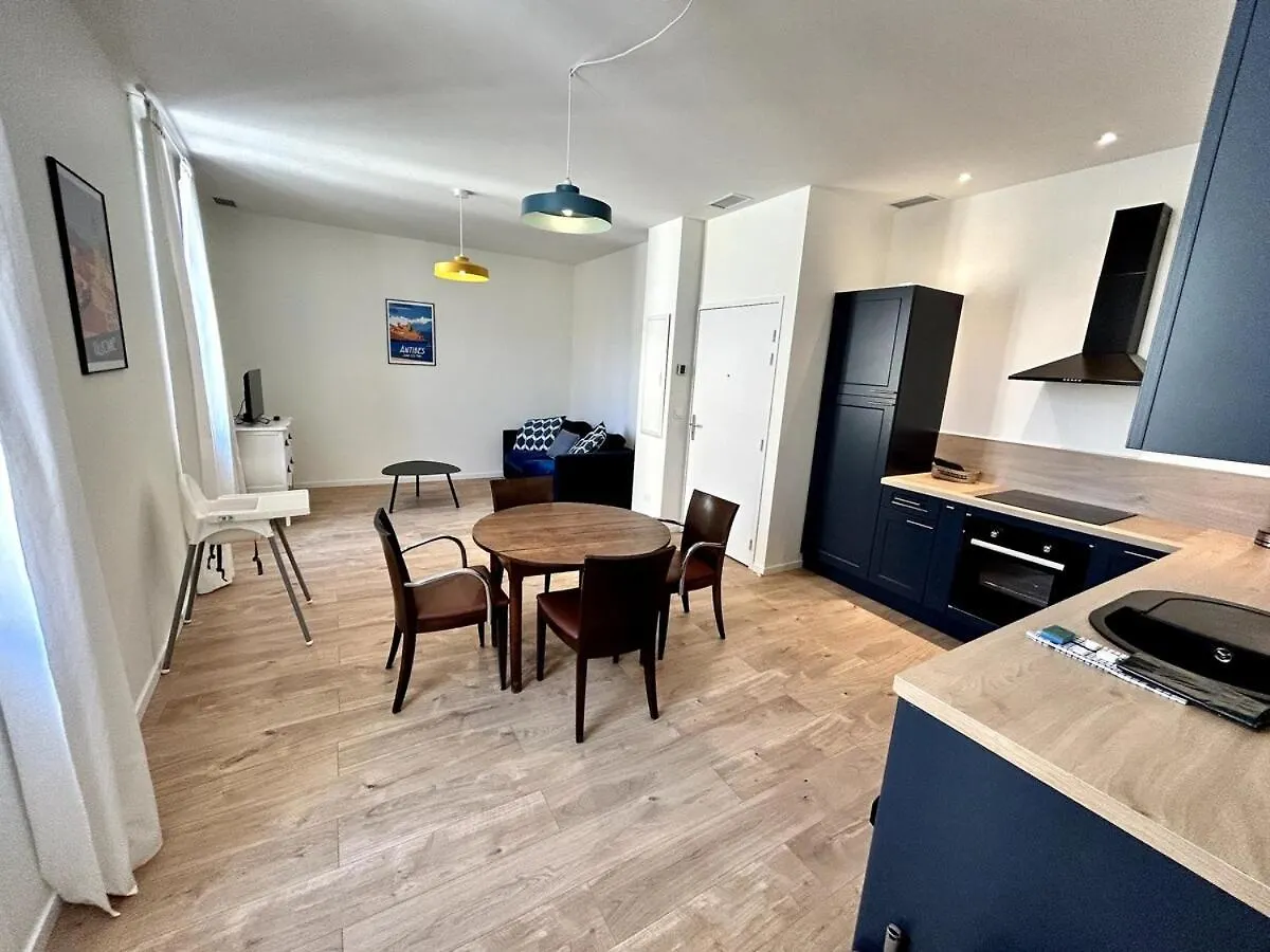 Valbonne Village, 2 Rooms Renovated Air Conditioned Lou Maia Apartment
